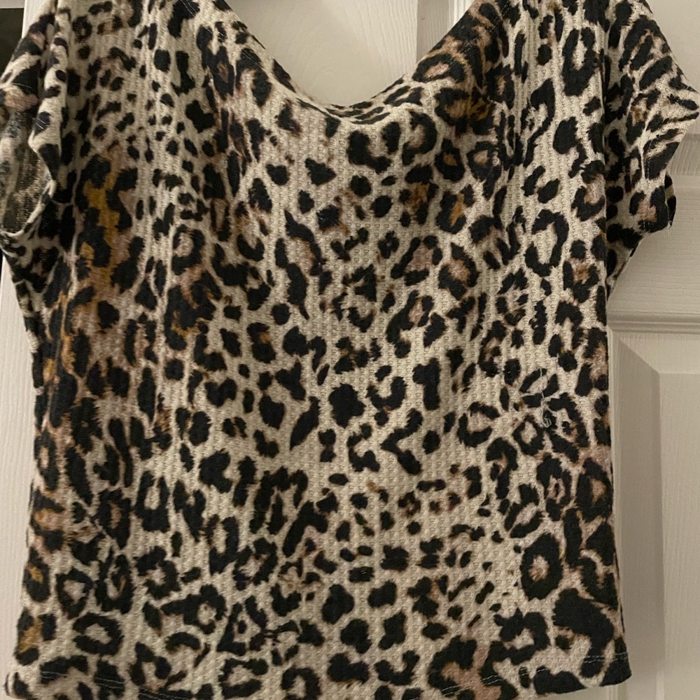 EXPRESS ANIMAL PRINT TOP Size XS